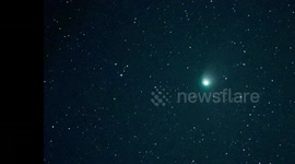 Green comet C/2022 E3 spotted in night sky above Kent, UK