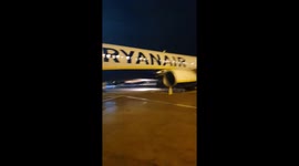 Video of a airplane