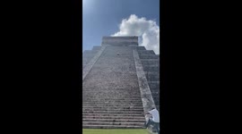 Man disrespects Mayan ruin on Mexico's Yucatán Peninsula