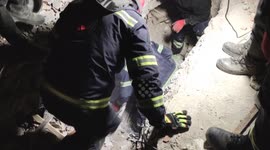Rescue crews in Turkey dig 21 hours to rescue woman trapped in rubble for days