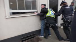 Heavy police presence as demonstrators face off during Oxford LTN protest