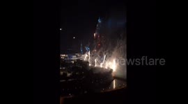 Footage 2:Massive fire at Dubai skyscraper interrupts New Year's Eve fireworks