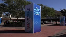 Spectators start streaming into Cape Town Formula E race