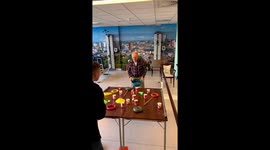 Moving with easy materials - The pinball table