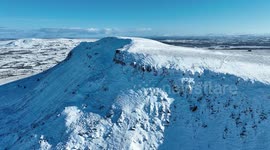 Winter Wonderland! - Drone Footage Of Beautiful Snowfall On Mountain Summit In UK After Frontal Snow Event