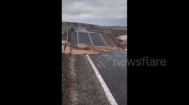 Flood waters swallow Turkish highway in Sanliurfa