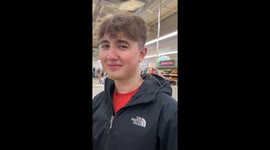 Guy's non-Muslim friends fast with him during Ramadan so he didn't have to go through it alone