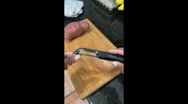 Mind blown! How to properly use a potato peeler