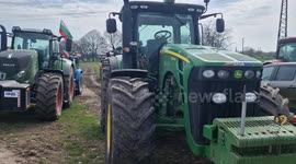 Thousands of farmers are protesting in Bulgaria and Romania