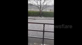 US: Cool Weather Moves Through Northwest Oregon, Bringing Pea-Sized Hail