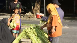 Indonesia prepare Eid al-Fitr