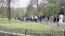 4/20 Hyde Park turns into a washout with litter covering the park as revellers leave due to rain