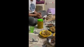 Muslim Cat waits to break fast in Ramdan, last minute feels