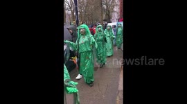 UK: Extinction Rebellion Activists Begin 4-Day Demonstrations Over Environmental Issues 2