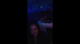 Ross Lynch dancinc at a nigthclub in Buenos Aires with a gril