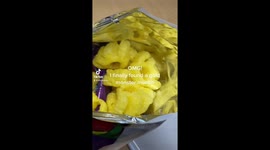 Brummie goes viral finding '22ct gold ring' in meal deal crisp packet