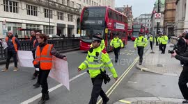Police clear Just Stop Oil activists from Waterloo Bridge and threaten them with arrest