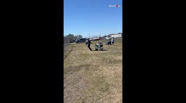 Funny dad fail shows how NOT to pull a wagon around when there are kids inside