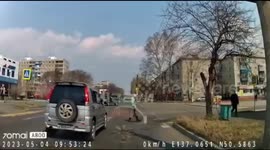 Patient escapes moving ambulance in Komsomolsk-on-Amur while being transported for injuries from a fight