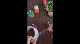 This DIY glittery nano-tape balloon is Pump-credible!