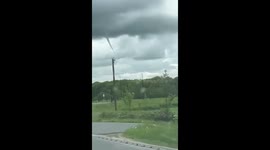 “IS THAT A TORNADO!!!!” - Funnel clouds spotted in North Yorkshire following metoffice Yellow warning thunderstorm