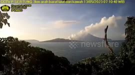 Indonesia's Mount Anak Krakatau erupts again