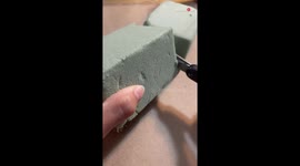 Girl makes a really cute 'Fashion Ring Holder' while parodying 5-Minute Crafts