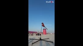 Talented woman SLAYS with a breathtaking street performance during Qatar World Cup 2022