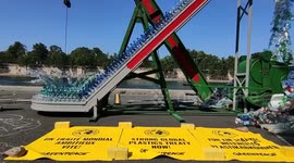 Greenpeace International installed from May 26 to June 2 on the port of Solférino (below the Musée d'Orsay) a work (fake borehole) by the artist Ben Von Wong to alert and raise awareness about plastic pollution on land and especially in the oceans. (Video
