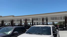 Canadian Dad Discovers Buc-res’ - OUTRAGEOUS Gas Station in the U.S.