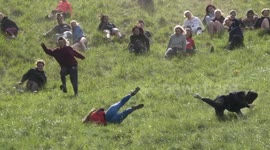 Cheese rolling race 2023: slow-mo edit (mute)
