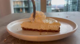 Woman creates incredible healthy desserts using YOGURT— from low-calorie cookie skillets to high-protein cheesecakes Part 3/3