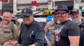 Ghostbusters star Dan Aykroyd meets enthusiastic fans in London signing event