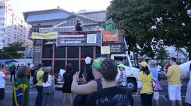Demonstration held by the Vem Pra Rua movement, in Copacabana, Rio de Janeiro this Sunday (04).