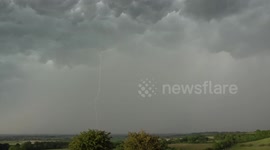 Team travel 400 miles to capture stunning lightning strikes as storm hits Oxford