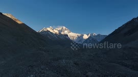 Starry night sky above Mt. Qomolangma