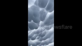 Eerily stunning mammatus clouds hang over Colorado, US