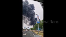 Massive fire destroys wood storage facility in Rotterdam, Netherlands