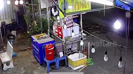 Shopkeeper saves two workers knocked to the ground by electric shock