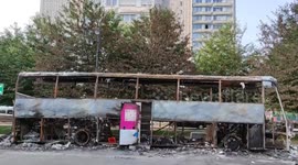 The Women's Heart Bus, a health prevention bus was set on fire overnight from Wednesday to Thursday in Bobigny, Seine-Saint-Denis, as part of the violence that erupted after the death of a teenager killed by a police officer in Nanterre.  On the night of 