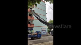 Innovative chute system facilitates smooth belongings transfer for University students in China