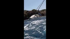British couple rescue 6 on Spanish sailboat from being crushed against rocks