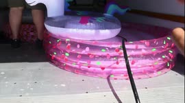 YouTuber puts 3 swimming pools inside TRUCK to beat heatwave