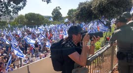 Tel Aviv roars with rebellion: Mass protest against Knesset's judiciary overhaul