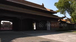 A panoramic view of the road in front of the Chaotian Palace Dacheng Hall in Nanjing, Jiangsu Province, China, captured by a head up mobile camera