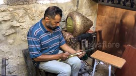 Syrian craftsman strives to preserve ancient artistry