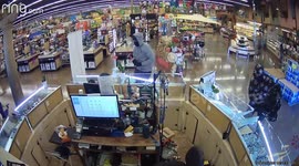 Thieves Rob Fontana Jewelry Store