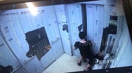 Chinese mother saves 2-year-old son getting trapped in out-of-control elevator doors