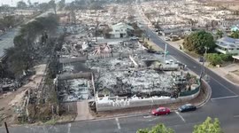 Hawaii wildfires death toll climbs, residents slam gov't response