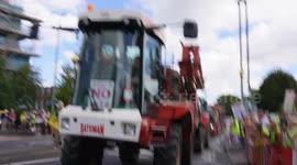 Tractors at an anti-ULEZ protest in Orpington, London